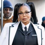 Au milieu de la bataille contre la moisissure noire, Janet Jackson remet en question la race de Kamala Harris