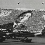 cc, Baek, Jong-sik, modified, English: South Korean Army parade at Armed Forces Day in 1973. A huge Card stunt which is honoring Park Chung-hee is being performed. https://en.m.wikipedia.org/wiki/File:Card_Stunt_for_Park_Chung-hee.jpg