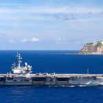 La rivalité entre grandes puissances fait son retour dans le Pacifique Sud Official U.S. Navy Page, modified, https://flickr.com/photos/usnavy/51199101677/in/photolist-A8GLN9-QCWGEw-KsVnBN-2m1hMbn-2iG4KNb-ivkQTs-2jMrzYr-KFbMi3-2nrwiq7-KyEWc7-NRii7v-MvcX5G-2pnWC3P-29cf4iT-2jKwg6C-25TwAHW-2jtR7Dr-28cj8C7-2muYfhy-29kHVxE-buymZG-Kt2Qvv-CPuSBc-Jpjcyw-28teX53-2nrxtZ2-2iERb42-KBBq7J-28muhKw-2nrxrA4-2n9NJWB-2nrwfw9-JXReBT-7y8AqG-28GEDG9-2nrw9Ay-27CmuAV-UNufNL-29rxApH-VkL1Lf-cJhHSJ-2n2uwJA-2nrxsXs-2nrwfiy-2nrxjBz-2nrqQYU-2nrxjpA-2nrxmov-2nrr4EW-cyRKXQ