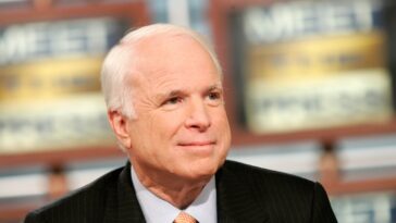 Le fils de John McCain déclare qu'il votera pour Harris après l'incident du cimetière national d'Arlington impliquant Trump
