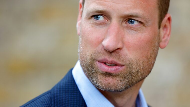 Le prince William est de retour au travail et barbu