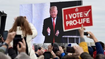 Trump affirme que sa stratégie en matière d’avortement repose sur « les droits des États » – mais même lui ne la suit pas