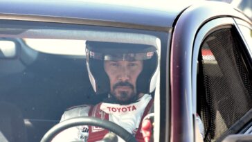 Keanu Reeves fait le tour du circuit Indy 500