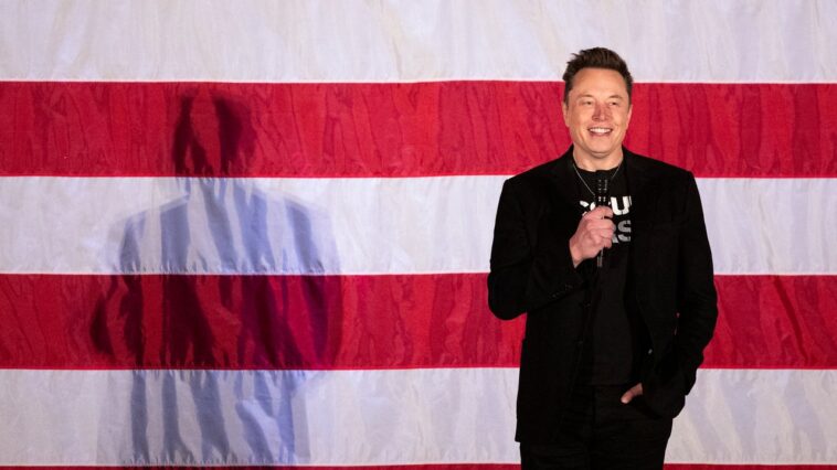 Elon Musk promet de donner 1 million de dollars à quelqu'un chaque jour jusqu'aux élections, mais il y a un piège