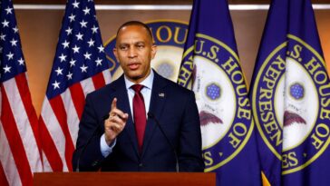 Hakeem Jeffries sur la victoire à la Chambre et la défense de la démocratie contre un autre 6 janvier
