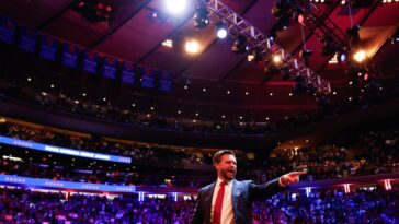 JD Vance : Croyez-moi, les commentaires de Trump sur « l'ennemi intérieur » sont bien plus raisonnables que vous ne le pensez