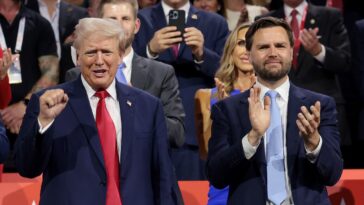 JD Vance essaie de faire briller le MAGA Muck de Trump