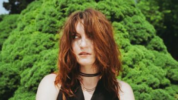 Katie Gavin de Muna parle de la transformation de « beaucoup de sentiments » dans son premier album solo et de la place de Chappell Roan