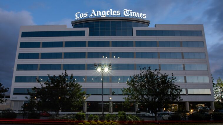 La tentative du propriétaire du Los Angeles Times de neutralité en 2024 se retourne contre lui