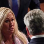 Même les collègues républicains de Marjorie Taylor Greene pensent que ses affirmations sur le contrôle des conditions météorologiques sont folles Même les collègues républicains de Marjorie Taylor Greene pensent que ses affirmations sur le contrôle des conditions météorologiques sont folles