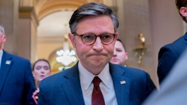 Mike Johnson ne parvient pas à donner du sens à Trump