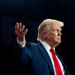 Trump propage une théorie du complot sans fondement selon laquelle les démocrates suspendent l’aide aux ouragans dans les « zones républicaines » de Caroline du Nord