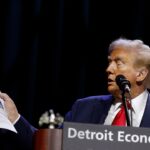 Trump veut vraiment que vous croyiez qu'il a remporté le prix « Homme de l'année » du Michigan. Il ne l'a jamais fait Trump veut vraiment que vous croyiez qu'il a remporté le prix « Homme de l'année » du Michigan. Il ne l'a jamais fait