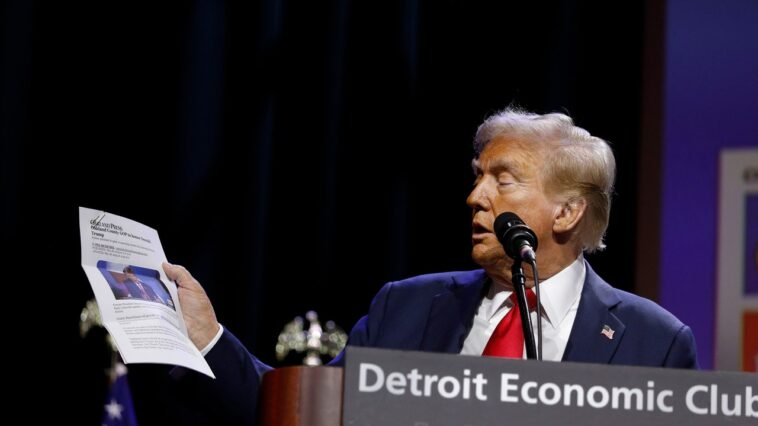 Trump veut vraiment que vous croyiez qu'il a remporté le prix « Homme de l'année » du Michigan. Il ne l'a jamais fait Trump veut vraiment que vous croyiez qu'il a remporté le prix « Homme de l'année » du Michigan. Il ne l'a jamais fait