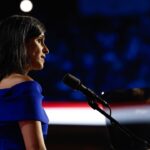 Usha Vance lit L'Iliade, un poème sur la rage masculine. Son célèbre traducteur y voit de l'ironie.