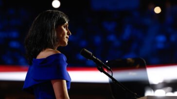 Usha Vance lit L'Iliade, un poème sur la rage masculine. Son célèbre traducteur y voit de l'ironie.