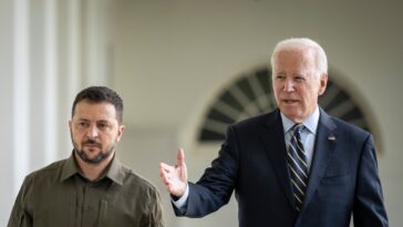 Aide de dernière minute à l’Ukraine et protection des ours polaires : Joe Biden s’efforce d’atténuer l’impact de Trump