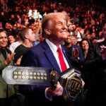 Donald Trump revient au Madison Square Garden pour le combat de l'UFC, flanqué d'Elon Musk et des alliés de MAGA