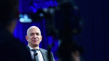 Elon Musk et Jeff Bezos se battent à nouveau, mais maintenant Musk a le dessus