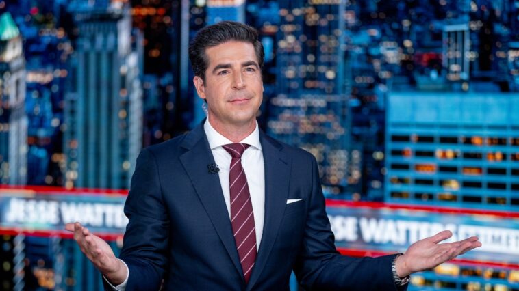 L'animateur de Fox News dit qu'il divorcerait de sa femme si elle avait voté pour Kamala Harris