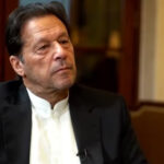 cc Voice of America, https://commons.wikimedia.org/wiki/File:Imran_Khan_2023.jpg, modified,