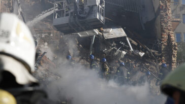 cc Kyiv City State Administration, modified, https://commons.wikimedia.org/wiki/File:Kyiv_after_Russian_drone_attack,_2022-10-17_%2832%29.jpg