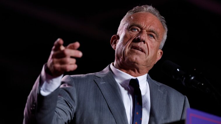 Jordan Peterson est apparemment à l'origine de l'enquête de personnalité, des questions sexuelles et tout le reste de la candidature de RFK Jr.