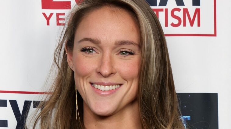 Kylie Kelce révèle ses opinions politiques après avoir renversé Joe Rogan