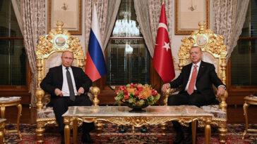 cc kremlin.ru, modified, https://commons.wikimedia.org/wiki/File:Vladimir_Putin_and_Recep_Tayyip_Erdo%C4%9Fan.jpg