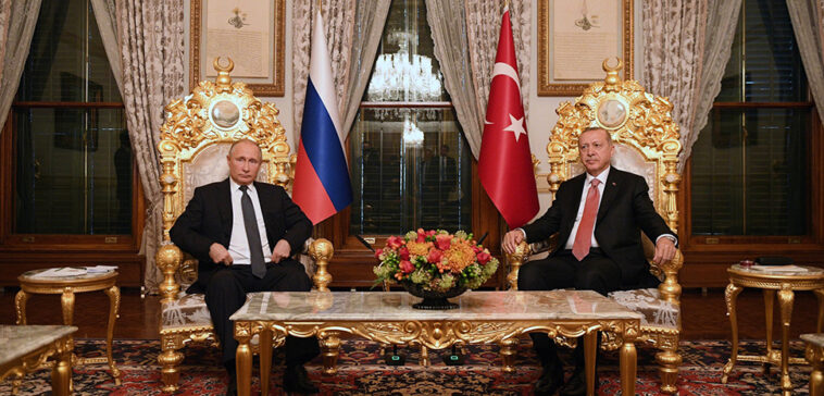 cc kremlin.ru, modified, https://commons.wikimedia.org/wiki/File:Vladimir_Putin_and_Recep_Tayyip_Erdo%C4%9Fan.jpg