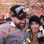 La tenue de logo LV de Taylor Swift pour Kansas City Win pourrait avoir un double sens spécial