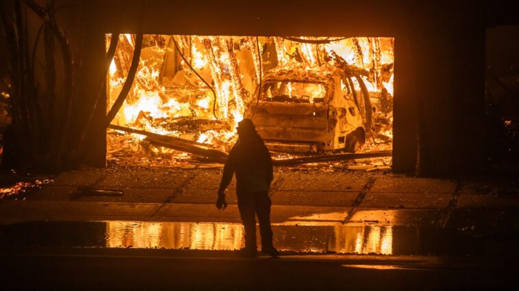 Des incendies de forêt éclatent à Pacific Palisades, alors que les publications de célébrités sur les réseaux sociaux offrent des aperçus horribles