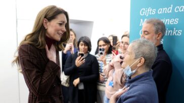 La visite de Kate Middleton au centre de cancérologie a envoyé un « message d'espoir », déclare un patient