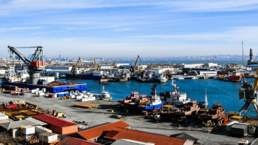 Baku port, cc Asif Masimov , modified, https://commons.wikimedia.org/wiki/File:Port_of_Baku_in_2022.jpg