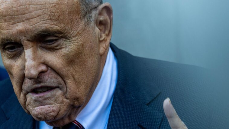 Rudy Giuliani peut conserver son condo en Floride et ses bagues des World Series après tout Rudy Giuliani peut conserver son condo en Floride et ses bagues des World Series après tout