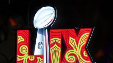Donald Trump et Maga Crew se dirigent vers le Super Bowl 59 alors que les Eagles et les Chiefs s'affrontent à la Nouvelle-Orléans