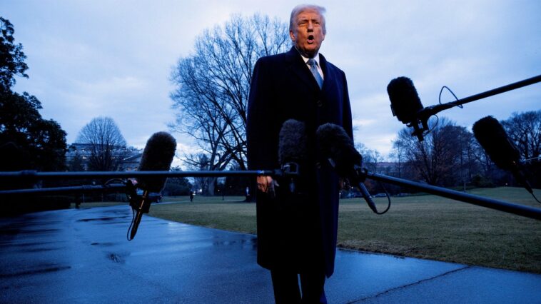 Le FBI de Trump est prêt à concentrer la stratégie de lutte contre le terrorisme sur «des choses comme BLM et Antifa»