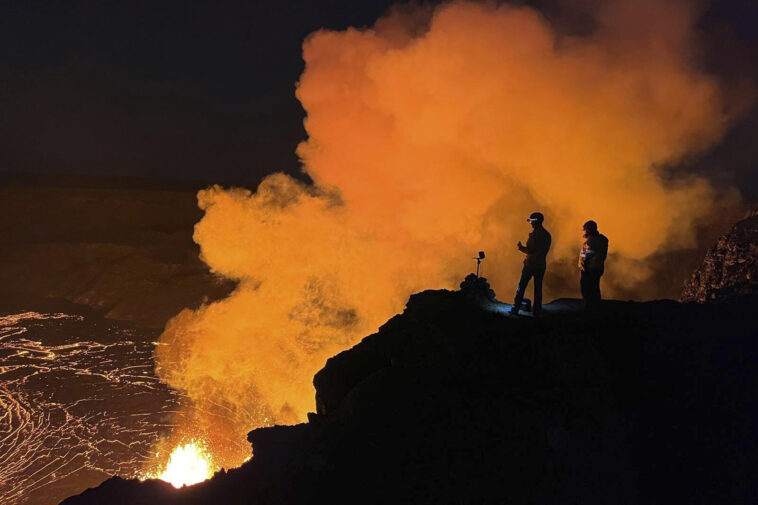 Dans son 10e épisode, Kilauea, l'un des volcans les plus actifs du monde, crache à nouveau de lave Dans son 10e épisode, Kilauea, l'un des volcans les plus actifs du monde, crache à nouveau de lave