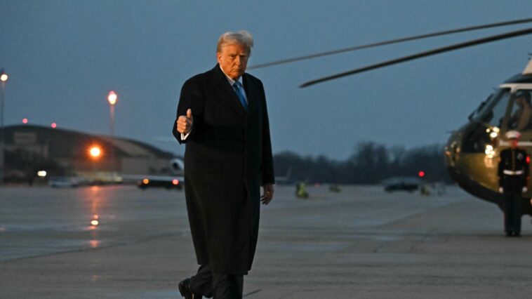 Donald Trump semble A-Ok avec les Américains ressentant une «douleur» économique