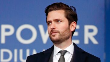 L'ancien confident de William et Harry est «si triste» à propos de la famille des princes