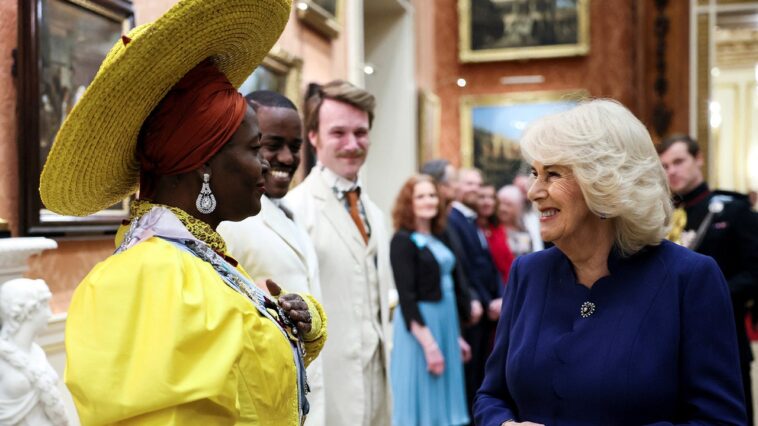 La reine Camilla, pour sa part, aime toujours James Corden