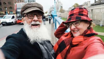 Les personnes âgées en Angleterre sont plus satisfaites après la pandémie Covid-19