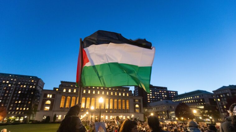 L'Université de Columbia succombe à la plupart des demandes de Trump en échange d'un financement fédéral