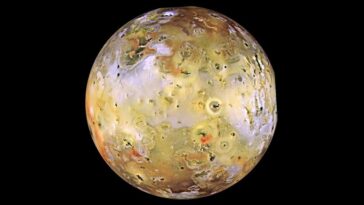 Juno révèle des dizaines de lacs de lave sur la lune de Jupiter io