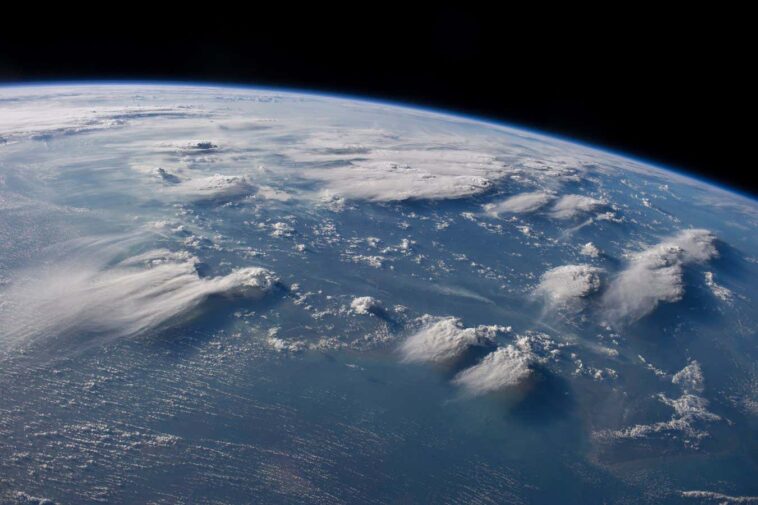 L'IA peut prévoir la météo en quelques secondes sans avoir besoin de supercalculateurs