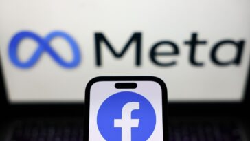 L'employé ex-Facebook est empêché de promouvoir les mémoires révélatrices