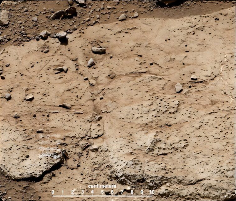 La curiosité du Rover de la NASA a trouvé les molécules de carbone la plus longue de chaîne à ce jour sur Mars