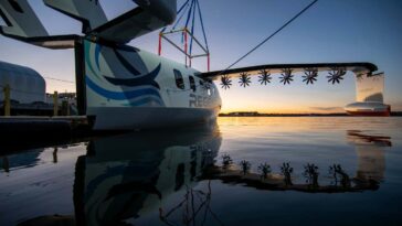 La plus grande machine volante entièrement électrique commence les essais en mer
