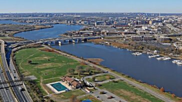 Les déchets humains, d'oiseaux ou de chiens? Les scientifiques analysant le caca pour aider la rivière oubliée de DC