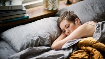 Les gens des sociétés industrielles dorment plus que les chasseurs-cueilleurs